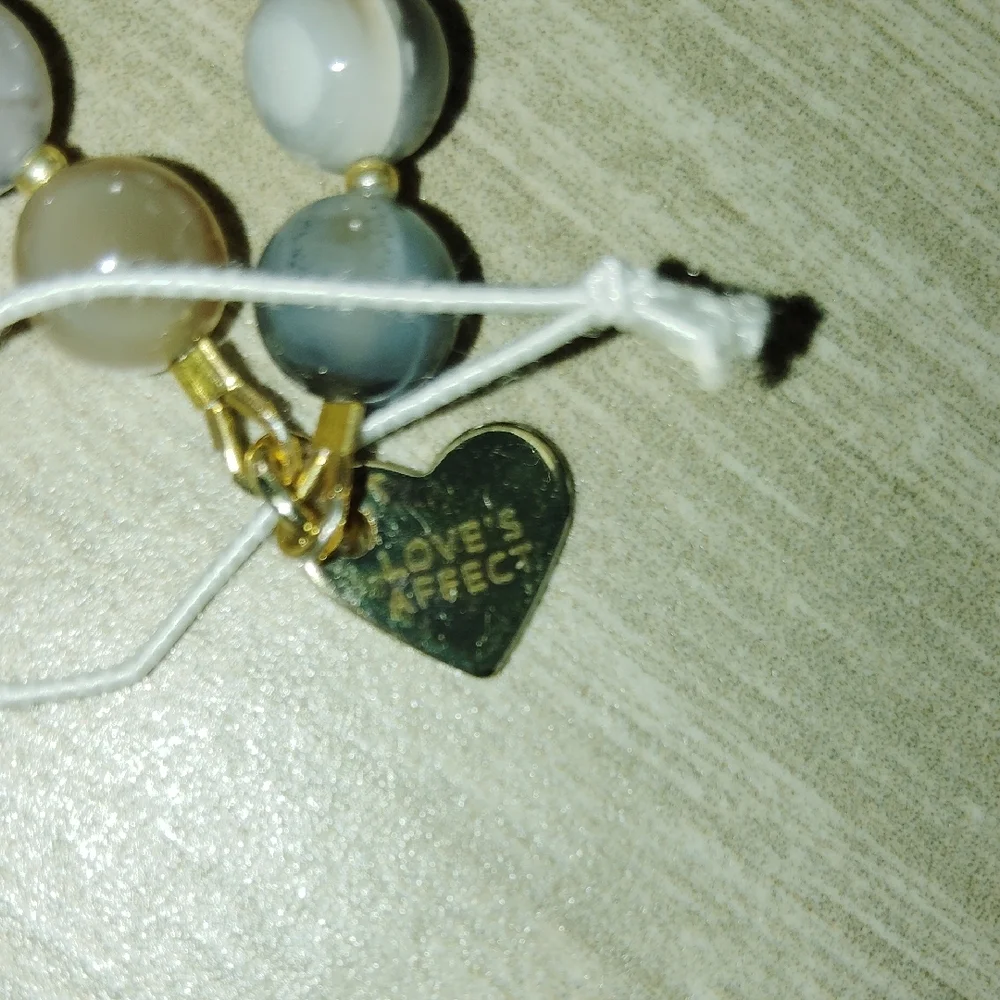 Nordstrom Multicolor Stone Beaded Necklace with Gold Tone Arrowhead Pendant - Picture 2 of 6